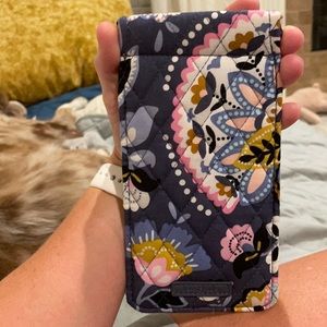 Vera Bradley glasses case. Pattern Charmont Meadow